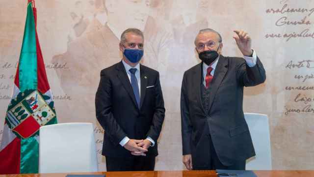 El lehendakari Urkullu con el presidente de la Fundacin 'la Caixa' en la sede de la presidencia vasca./ La Caixa