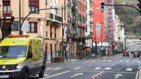 Ambulancia en Bilbao. / EP