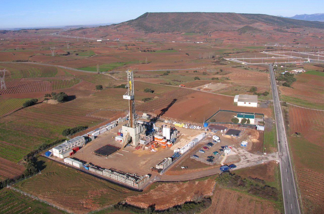 Vista aérea del sondeo Viura, en La Rioja, el único yacimiento activo en el que participa Shesa. SHESA