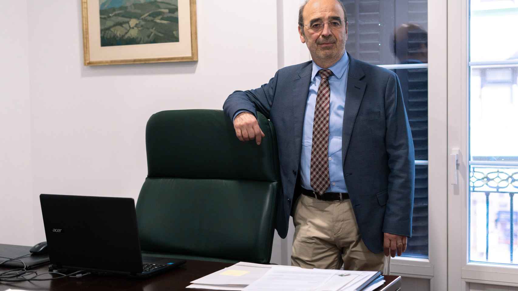 Ignacio Etxebarria en su despacho en Bilbao