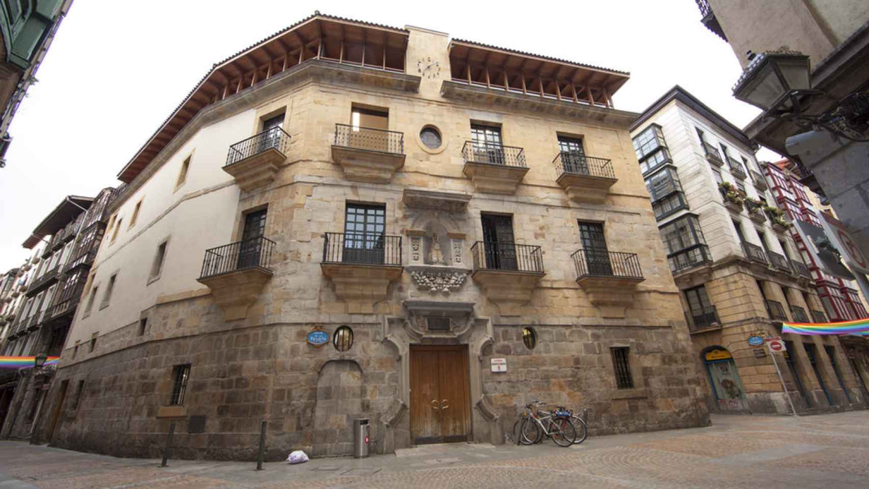 La casa más antigua de Bilbao se encuentra en su Casco Viejo.