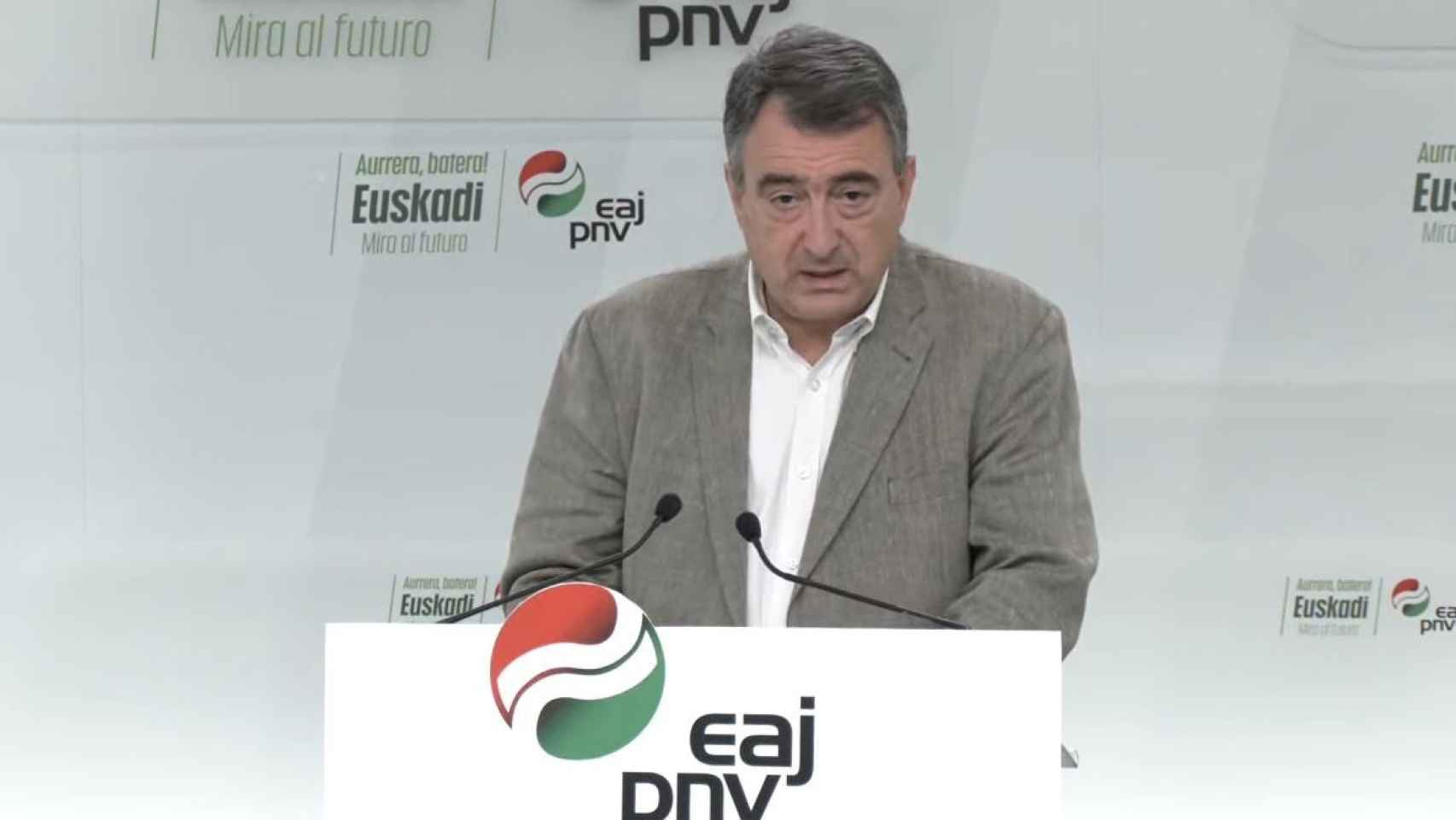 El portavoz del PNV en el Congreso de los Diputados, Aitor Esteban, evalúa el anuncio de elecciones generales realizado por Pedro Sánchez / PNV