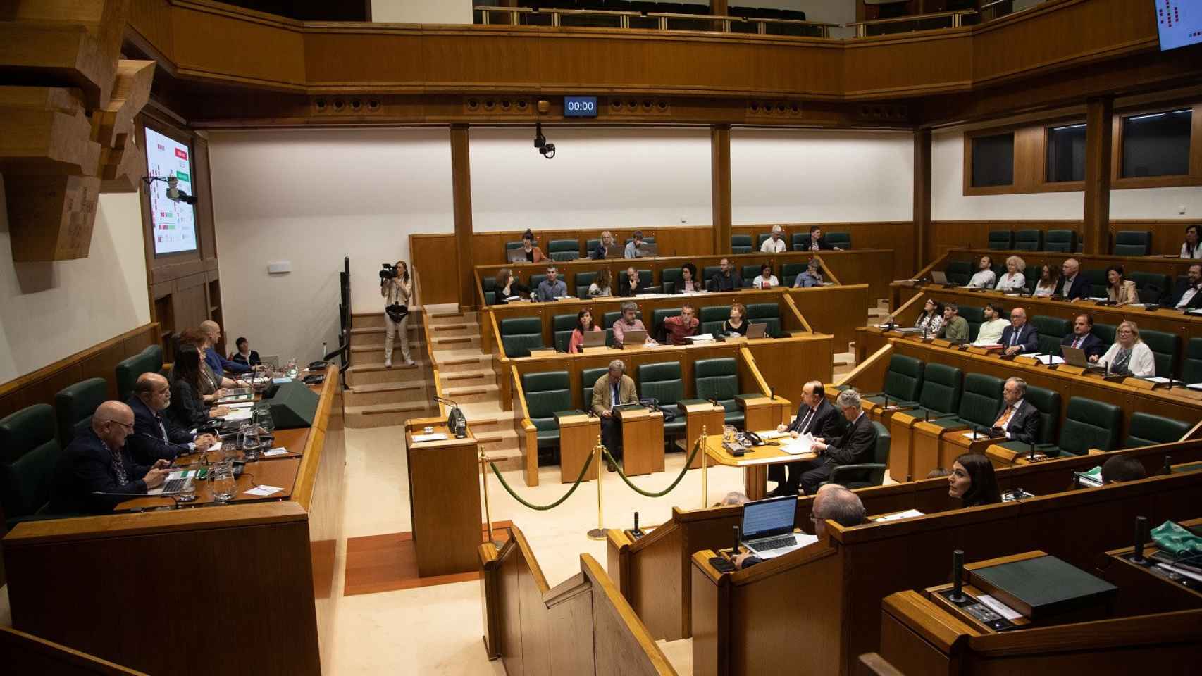 El Parlamento vasco durante una sesión ordinaria / Legebiltzarra