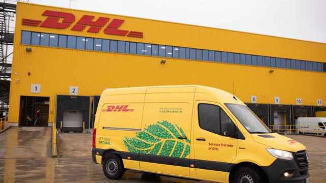 Vehículo / DHL EXPRESS