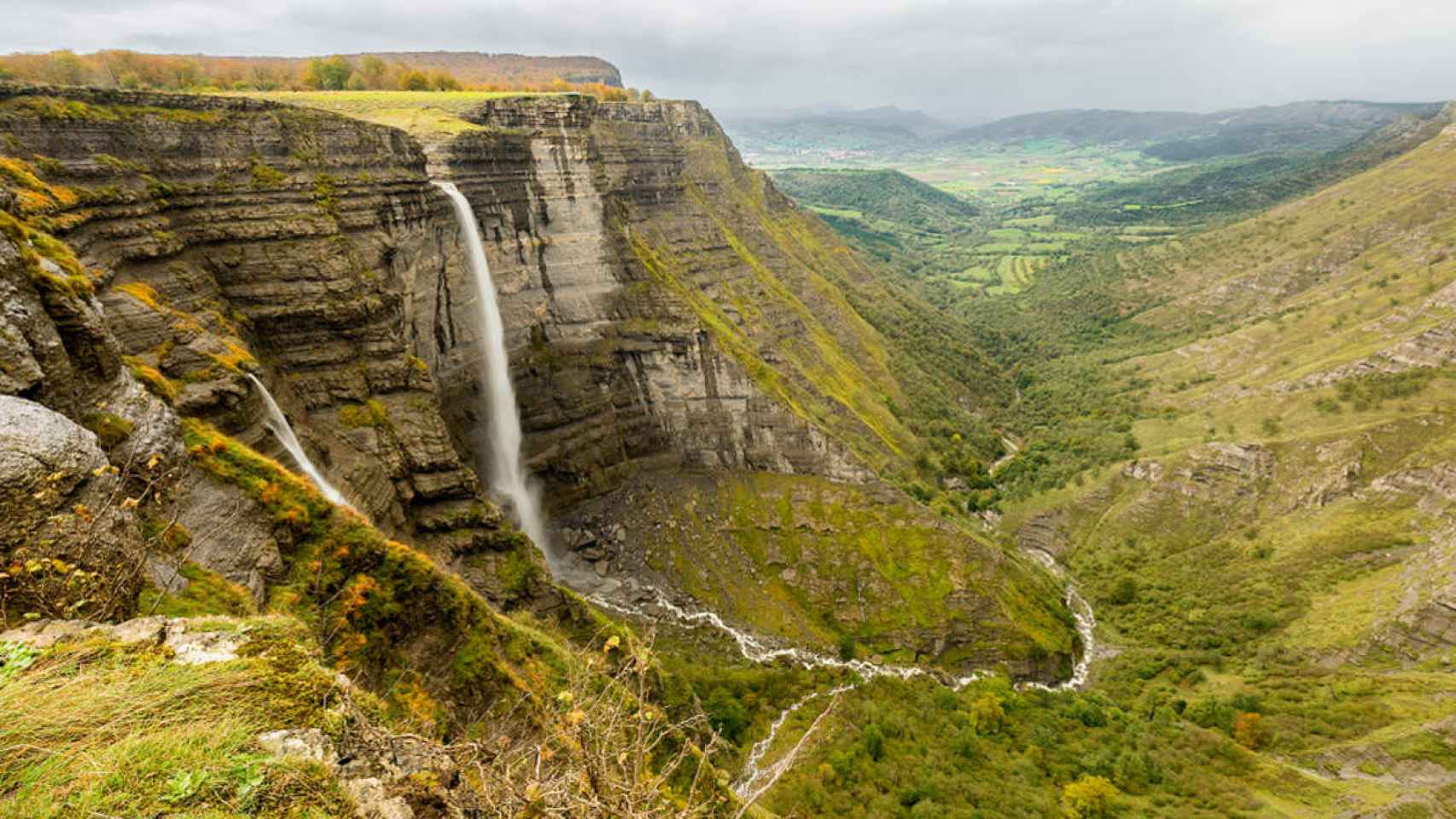 La cascada más alta e impresionante de España se encuentra en Euskadi