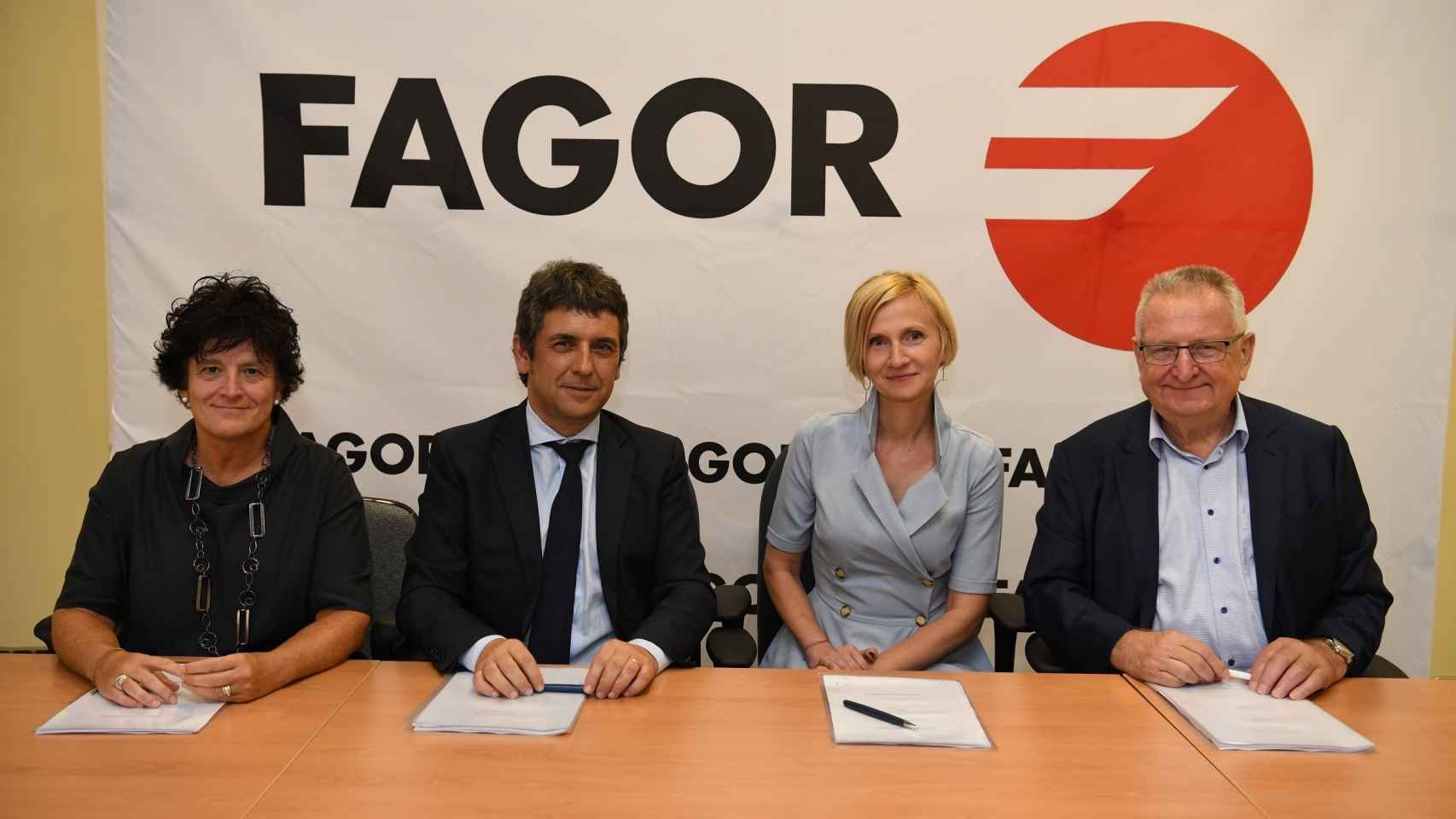 Firma del acuerdo entre Amica y Fagor / AMICA - EP