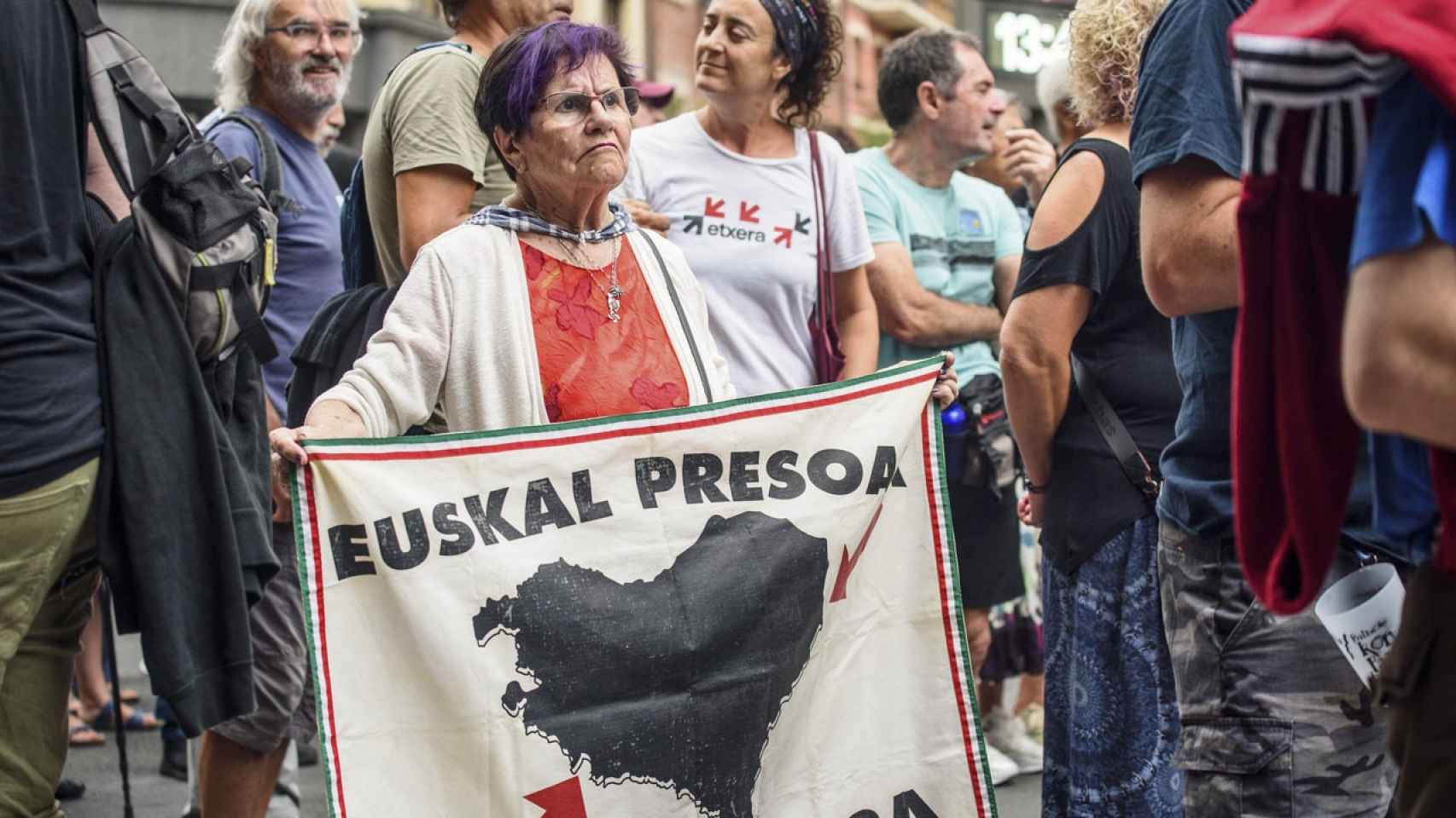 Manifestación convocada por la red de apoyo a los presos de ETA Sare en Bilbao.