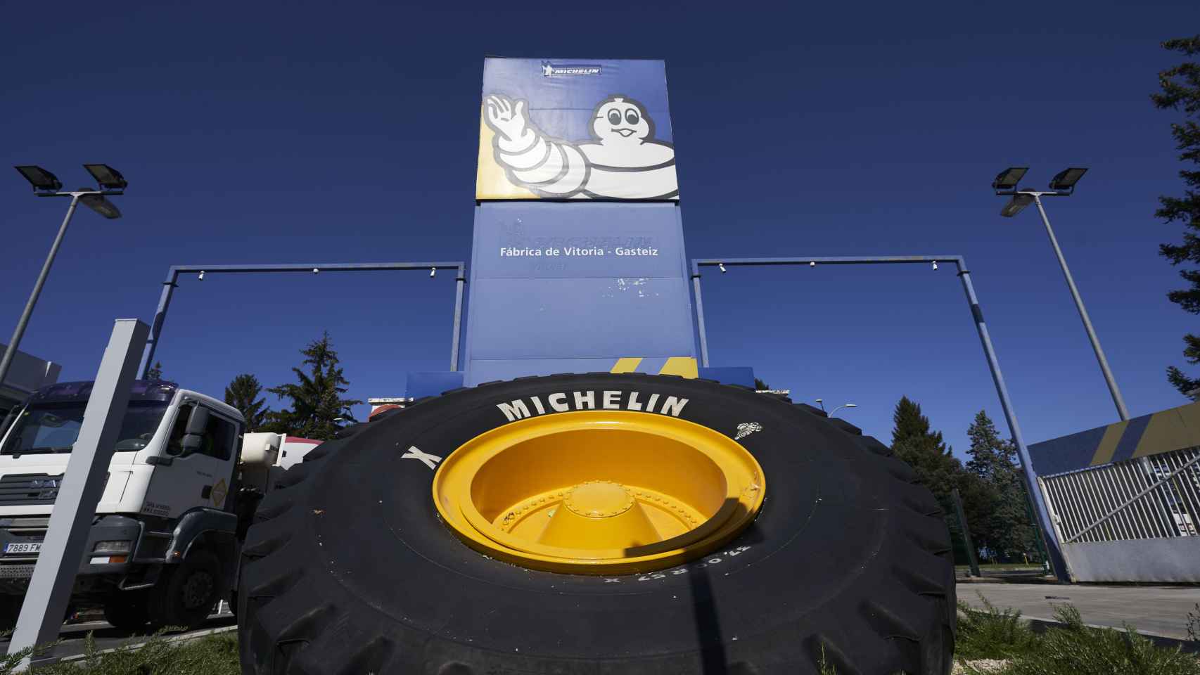 La plantilla de Michelin desafía a la dirección tras la pérdida de confianza/ EFE/ Adrian Ruiz Hierro