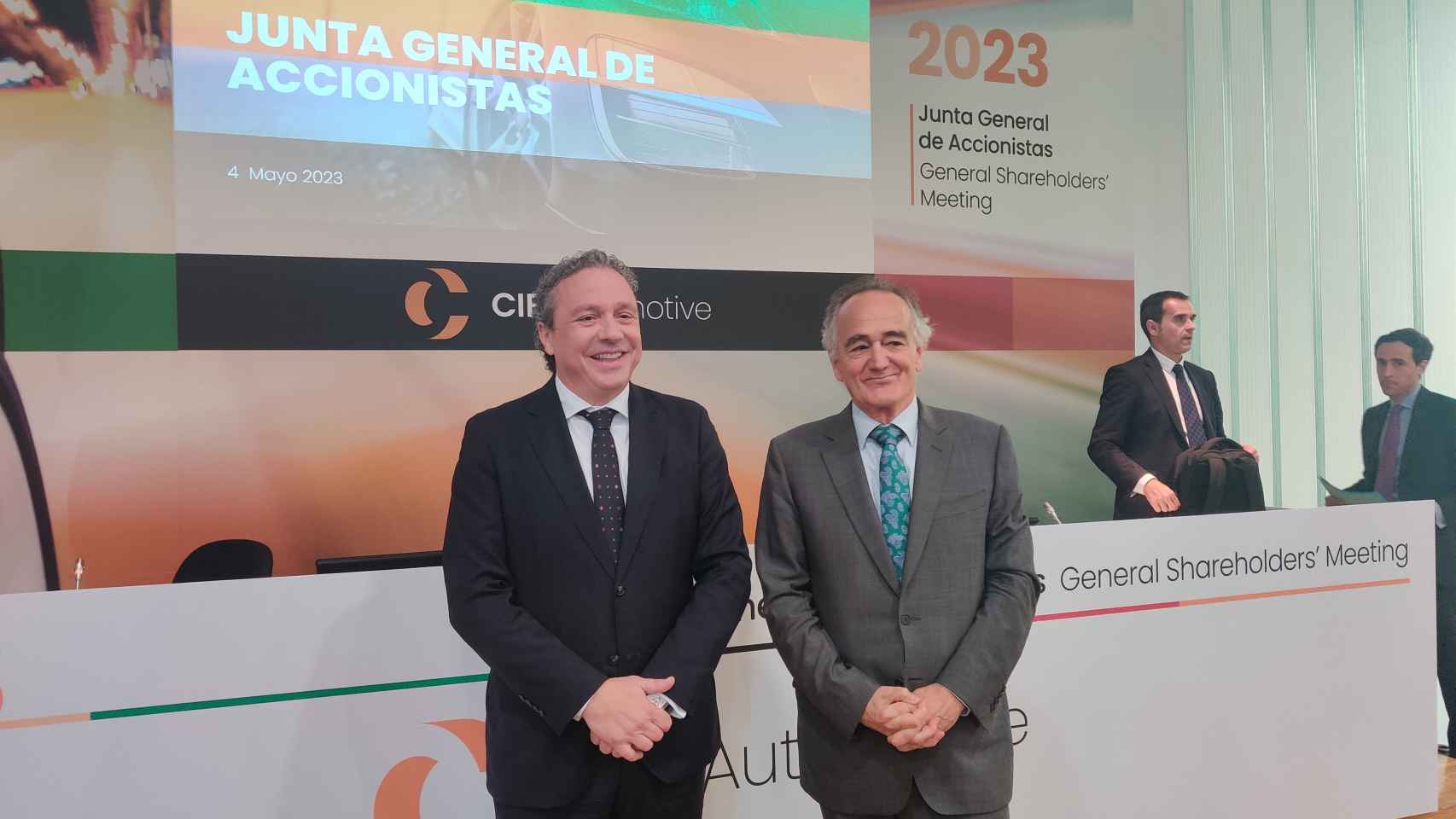 El presidente de CIE Automotive, Antón Pradera, y el CEO, Jesús María Herrera, en la Junta de accionistas de la compañía en Bilbao / EUROPA PRESS