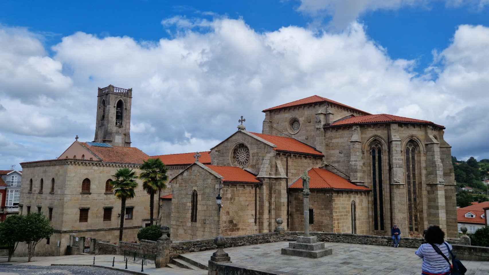 A Pérez Andrade se le atribuye la construcción de 7 iglesias, 7 puentes, 7 hospitales y otros tantos monasterios / A. VIRI
