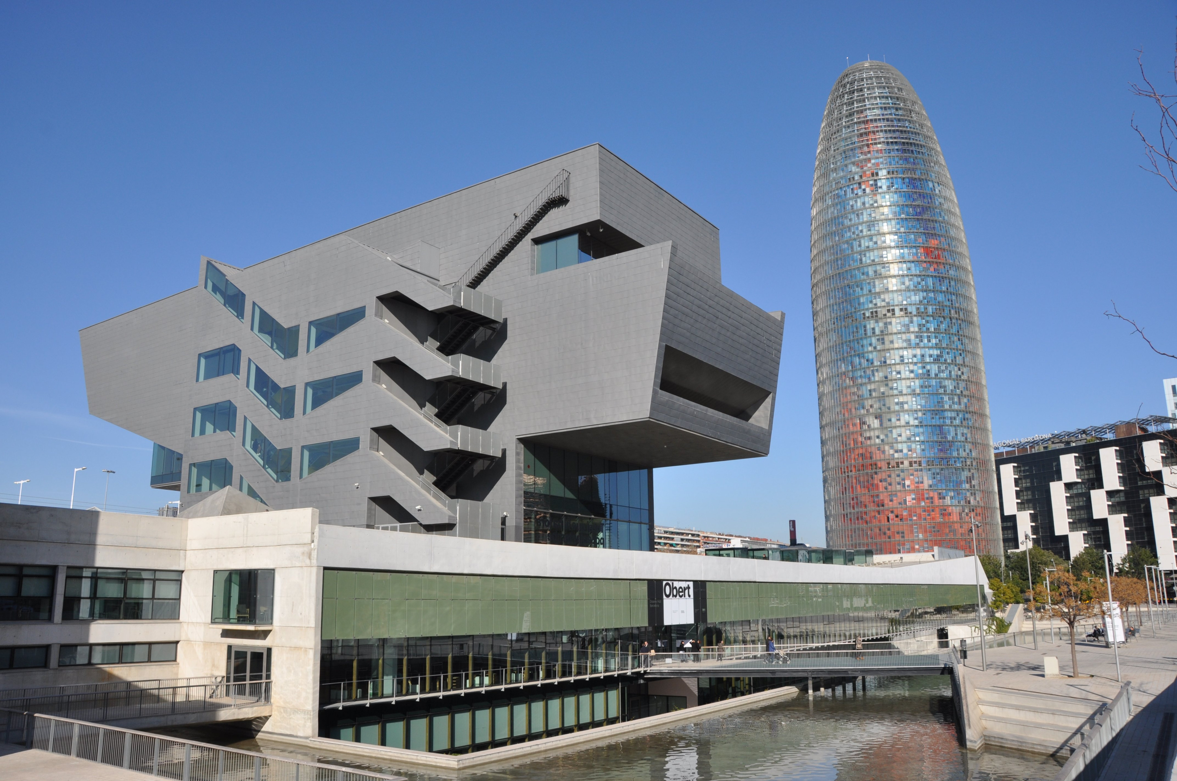 La Torre Agbar sería la sede de la EMA en Barcelona