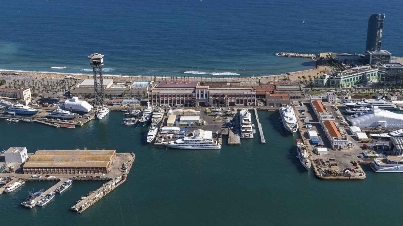Zona del moll de Catalunya donde se construirá el nuevo elevador de barcos