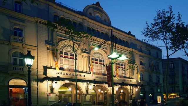 Fachada del Gran Teatre del Liceu / Antoni Bofill