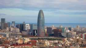 Vista de la Torre Agbar y de la ciudad de Barcelona / ARCHIVO