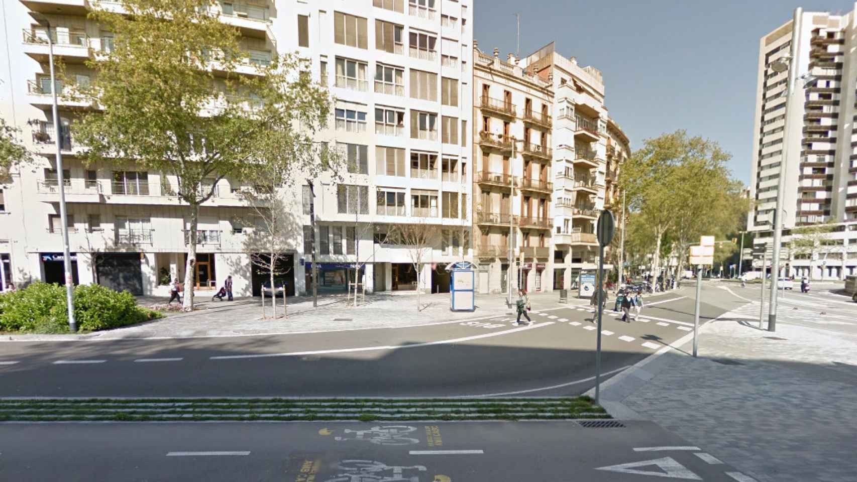 Gran Via con Passeig de Sant Joan, al lado de la plaza de Tetuan, es uno de los puntos más peligrosos para las bicicletas / Google Maps