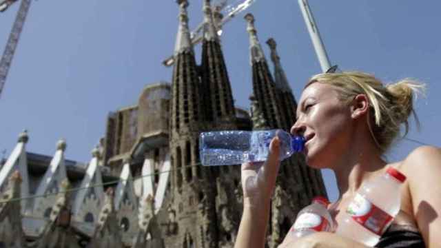 turista Sagrada Familia combatre EFE 760134051 12545191 1999x1427_570x340