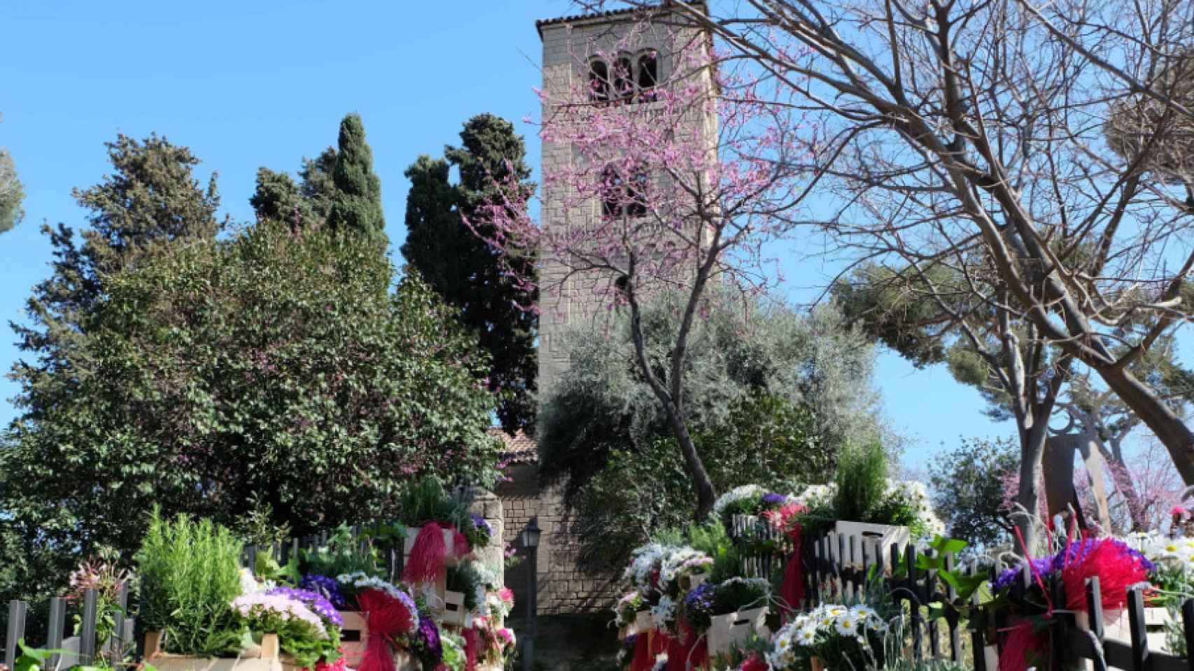La  segunda edición del Festival de Flor en Flor, en el Poble Espanyol