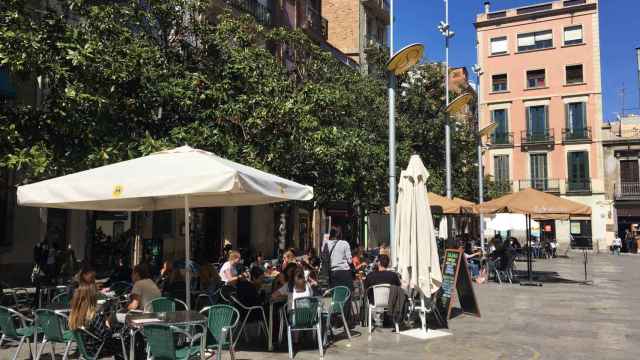 Una terraza de Barcelona, foco de conflicto entre restauradores y Colau los dos últimos años / XFDC