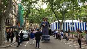 Los 'gegants' de Gràcia encabezan la comitiva de la inauguración del bicentenario de la Festa Major de Gràcia / XFDC