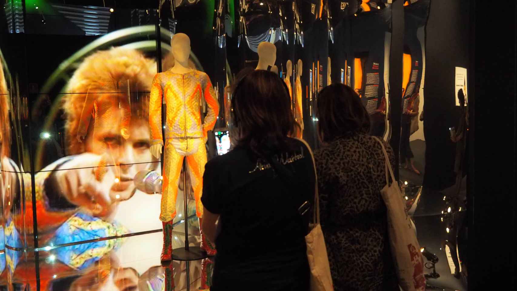 La exposición 'David Bowie is' llega al Museu del Disseny de Barcelona / ARNAU MAS
