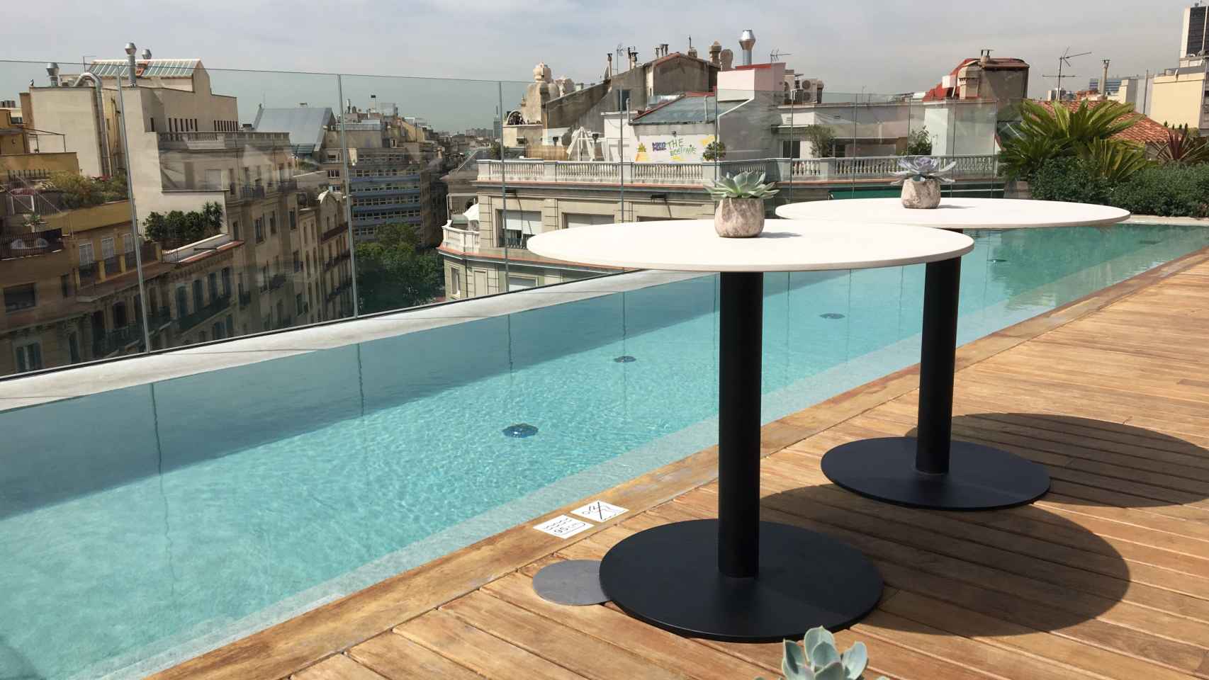 Terraza Mood Rooftop Bar del Hotel The One Barcelona / DGM