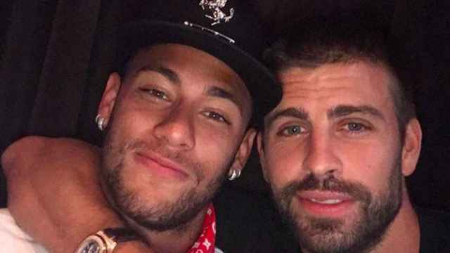 La foto de Neymar y Piqué en Twitter