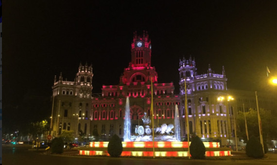 La fuente de Cibeles con los colores de Catalunya / AYUNTAMIENTO DE MADRID