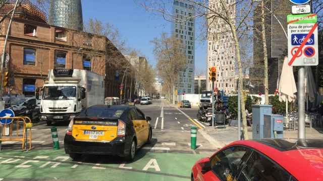 La superilla ha hecho aumentar la contaminación atmosférica en el Poblenou / P. A.