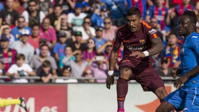 Paulinho, en la acción del segundo gol del Barça en Getafe / EFE