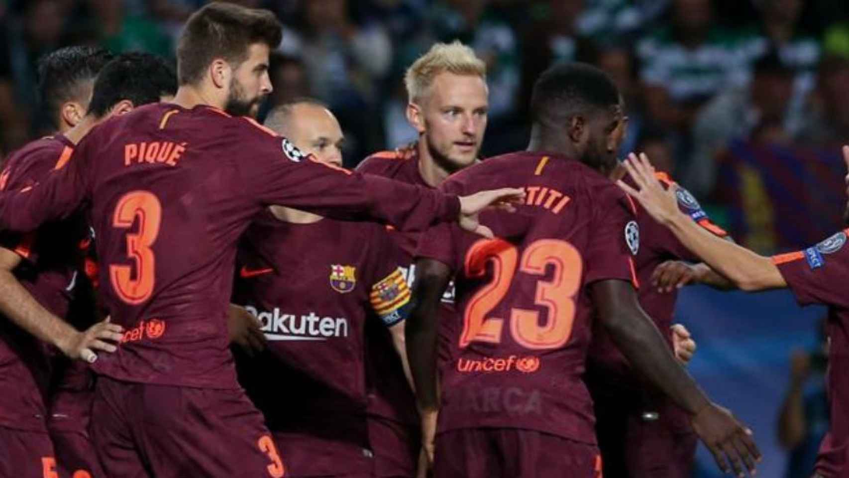 Los jugadores del Barça celebran su gol en Lisboa / EFE