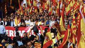 Cientos de miles de personas se han congregado en Barcelona para reivindicar la unidad de España / EFE/Alejandro García