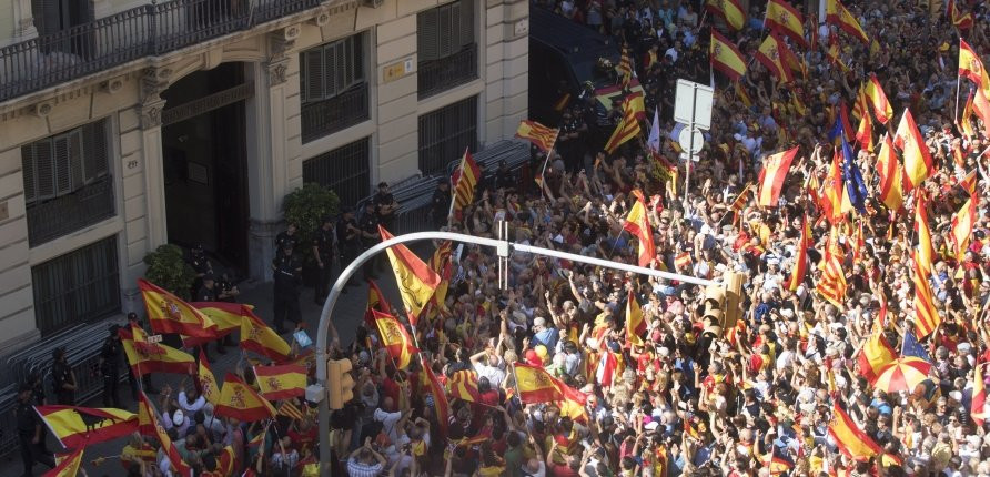Cientos de miles de personas han tomado el centro de Barcelona / EFE/Marta Pérez