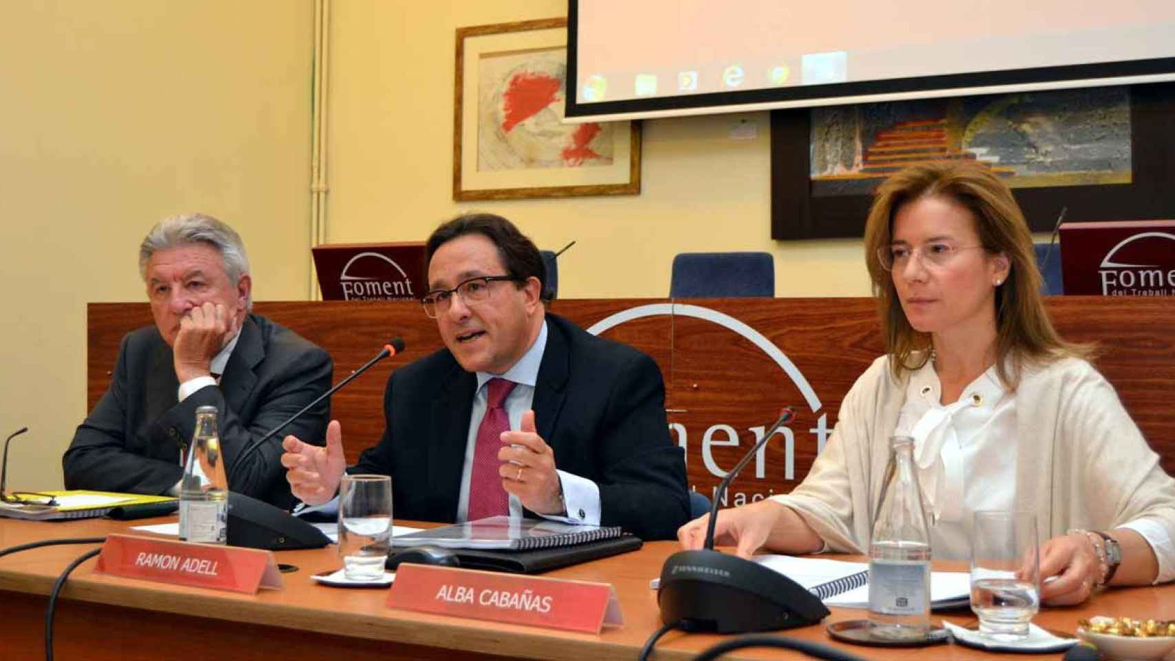 Ramón Adell, en el centro, es vicepresidente de Foment del Treball / FT