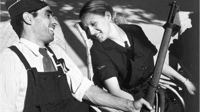 Instantánea de Robert Capa y Gerda Taro durante la Guerra Civil española