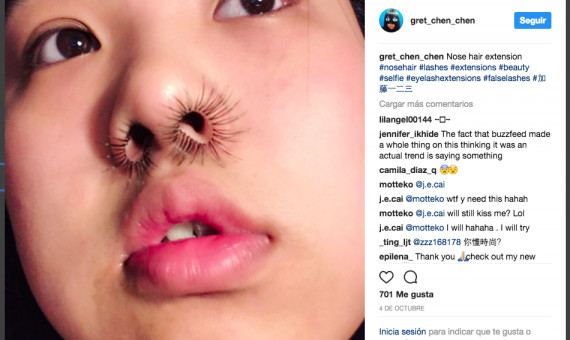 La foto que viralizó las extensiones de pelo en la nariz / @Gret_Chen_Chen