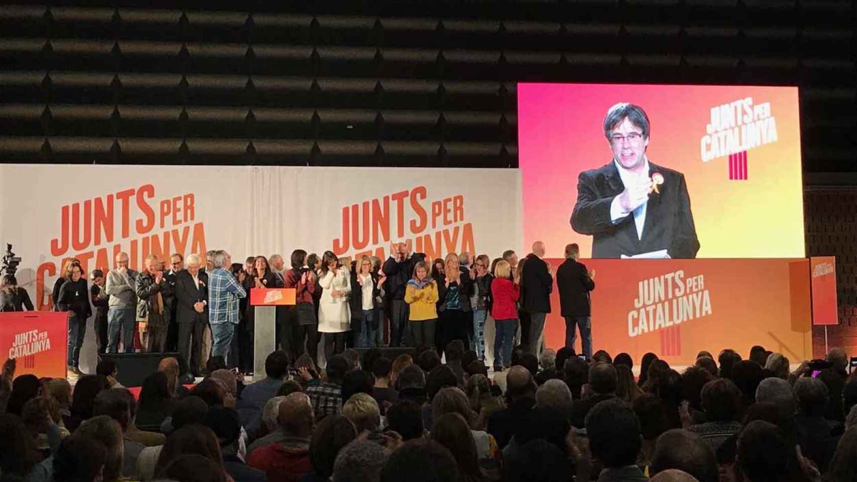 Carles Puigdemont, en un acto de campaña de Junts per Catalunya, puede ser elegido de nuevo President en una panorama político catalán enquistado / EP