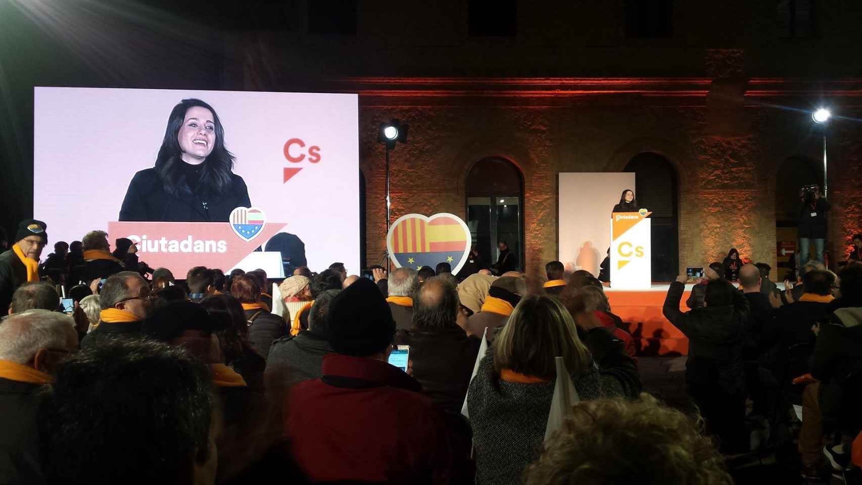 Inés Arrimadas, durante el mitin de fin de campaña de Ciutadans en Nou Barris / EUROPA PRESS