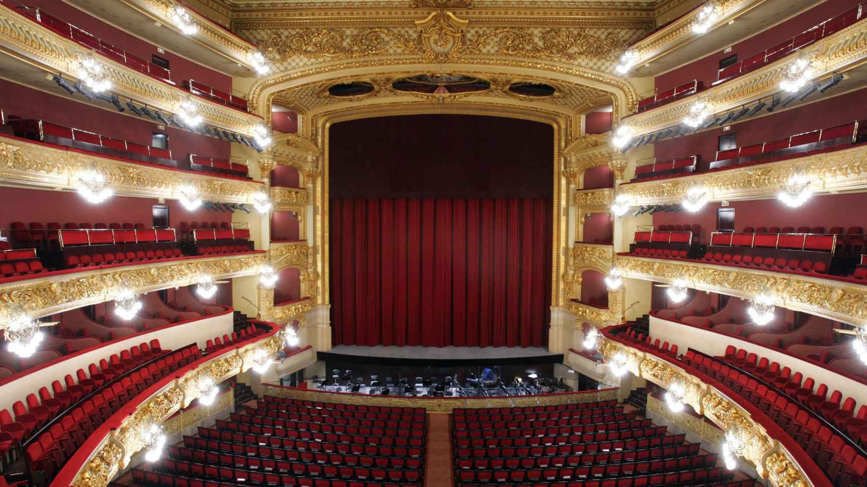 Interior del Gran Teatre del Liceu / JORDI PLAY