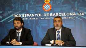 Ramon Robert, a la derecha de la imagen, ha sido cesado de manera fulminante / Espanyol