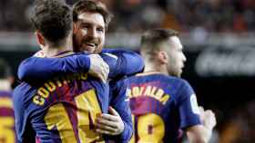 Coutinho y Messi celebran el gol del brasileño, que metía al Barça en la final de Copa / EFE