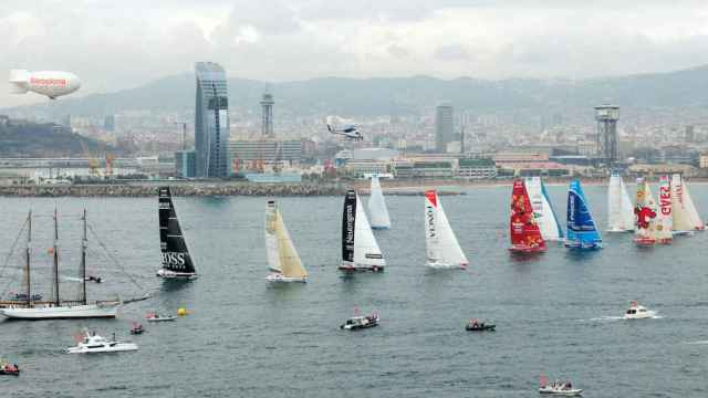 Salida de la Barcelona World Race desde el puerto de Barcelona / J. Andreu - BWR