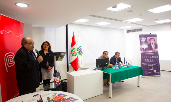 Presentación en de 'Ese camino existe' en el Consulado del Perú en Barcelona / H.F. 