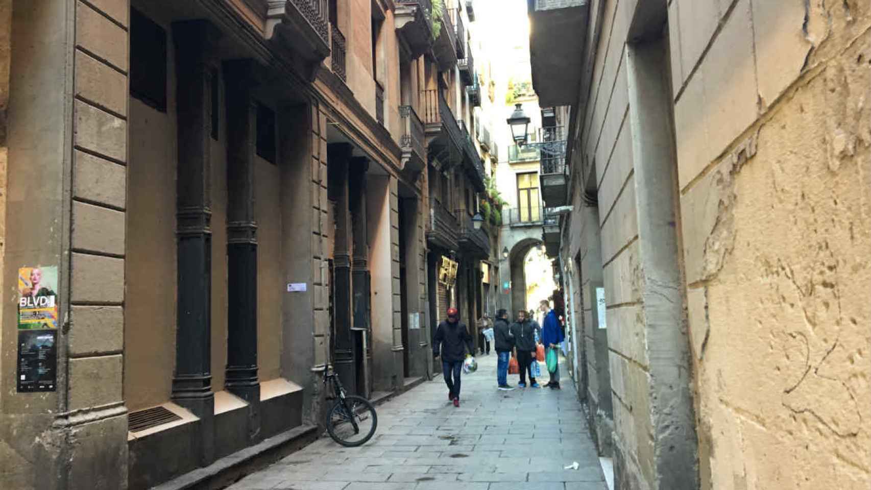 Una típica calle del barrio Gòtic / CR