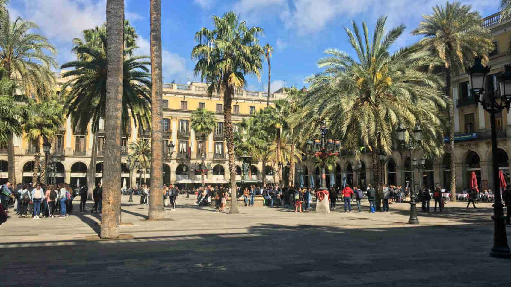 La plaza Reial es un gran atractivo de la ciudad de Barcelona / CR