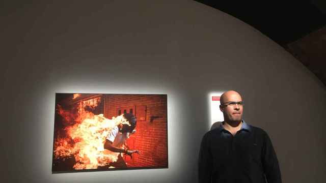 La imagen ganadora del World Press Photo 2018 con su autor Ronaldo Schemidt | PAULA BALDRICH