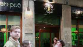 La fachada del antiguo Pitarra convertido ya en un pub irlandés / HUGO FERNÁNDEZ