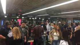 La parada de metro de plaza Catalunya se ha desalojado por la falsa alerta terrorista