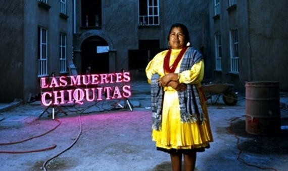 Fotografía de Doña Jose Predio en el centro histórico de México D.F. / MIREIA SALLARÈS 