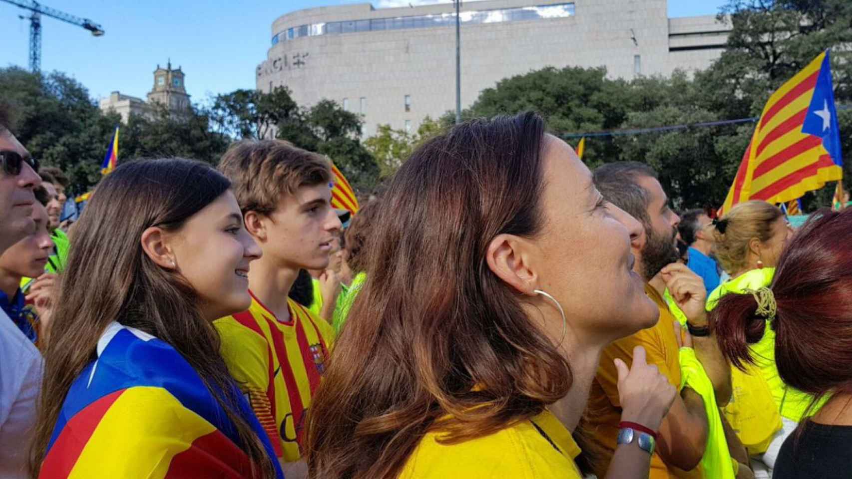 Mercè Conesa, próxima presidenta del Port de Barcelona, participando en una manifestación independentista / AMI