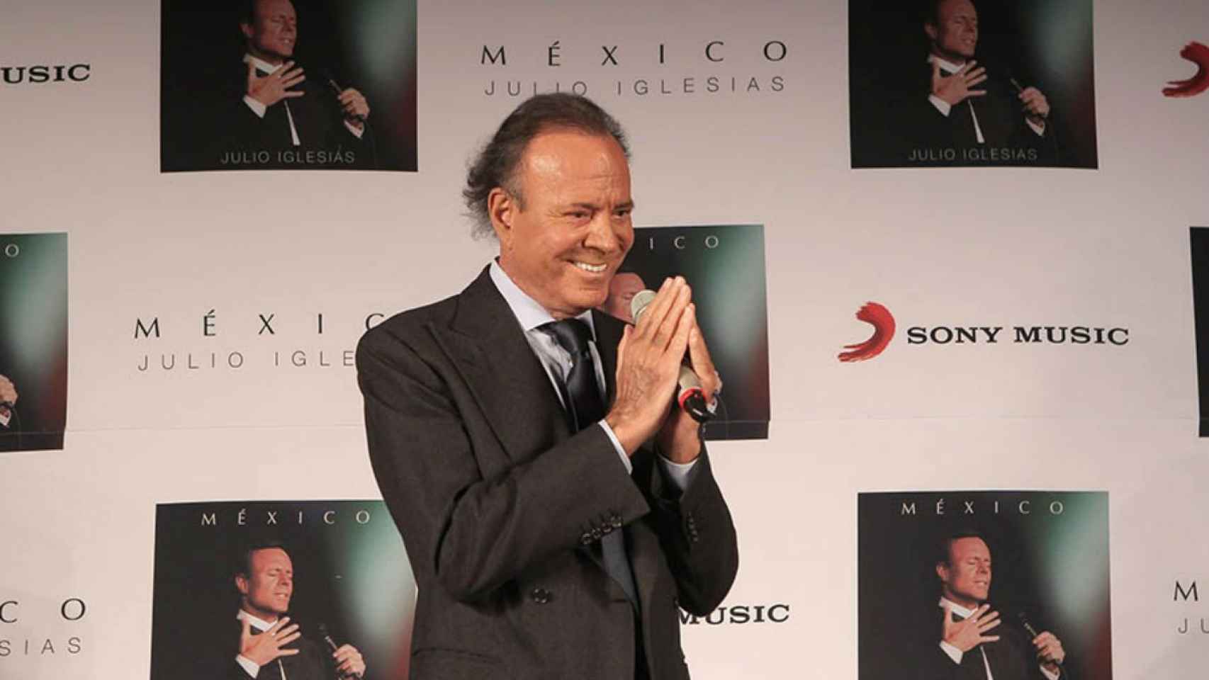 El cantante Julio Iglesias en una presentación en México / EFE